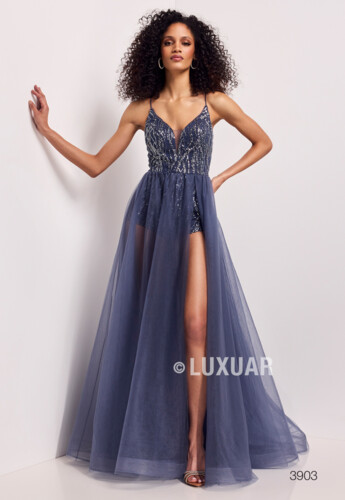 Luxuar